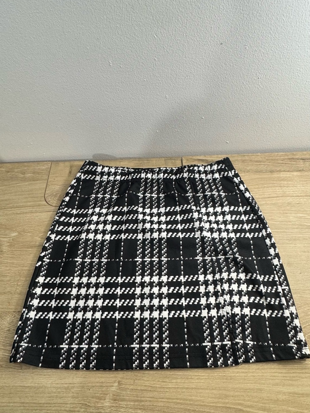 SHEIN Black and White Plaid Mini Skirt Shein size S